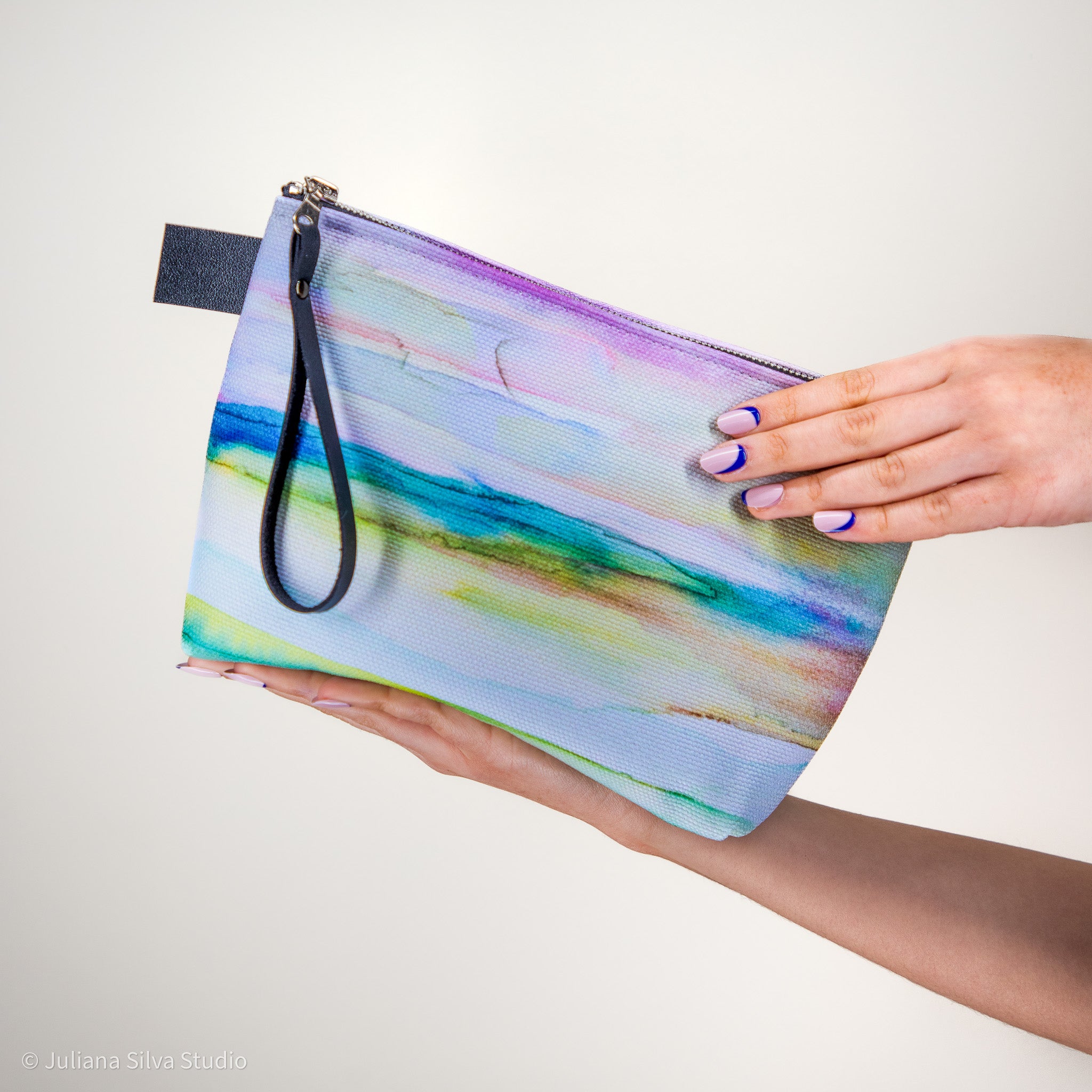 Horizon Makeup Bag